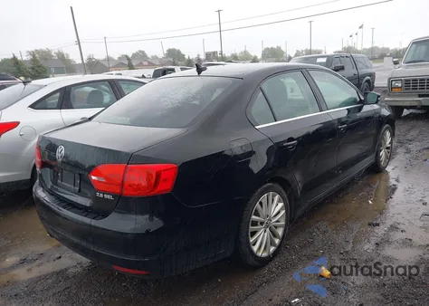 2011 Volkswagen Jetta 2.5L Sel from USA, damaged, VIN 3VWLX7AJ8BM348523